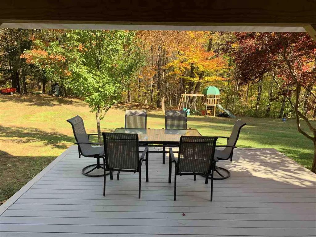 86 Garrity Road Lee NH 03861