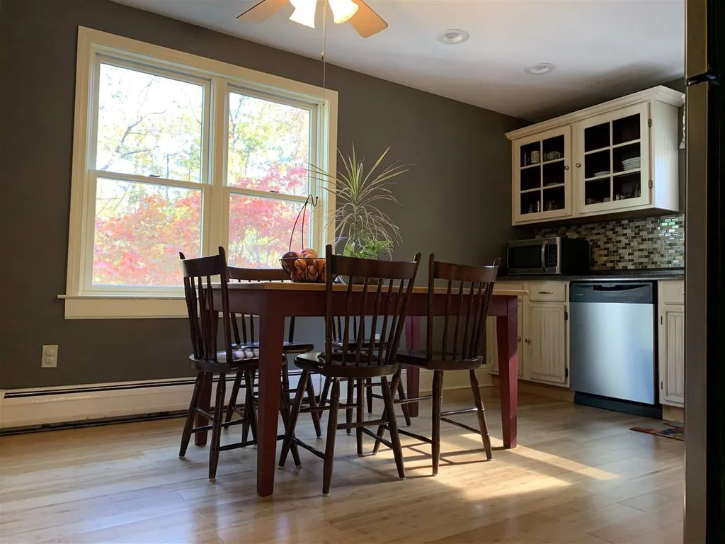 86 Garrity Road Lee NH 03861