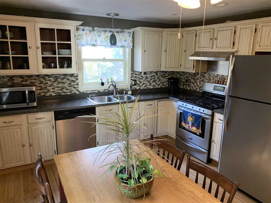 86 Garrity Road Lee NH 03861