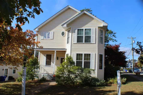 2246 Elm Street Manchester NH 03104