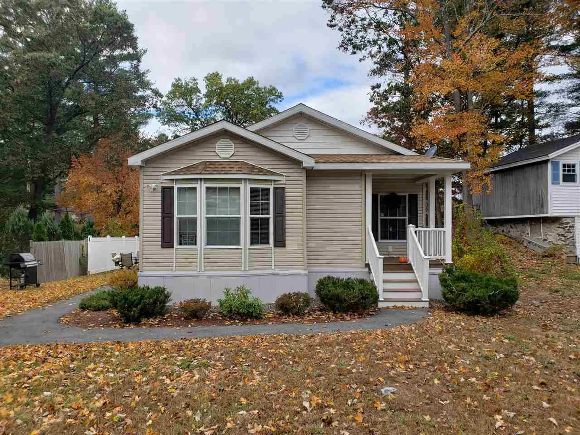 5 Kimball Avenue Salem NH 03079