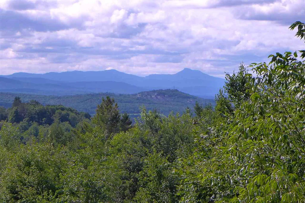 2502 Notch Road Orange VT 05086