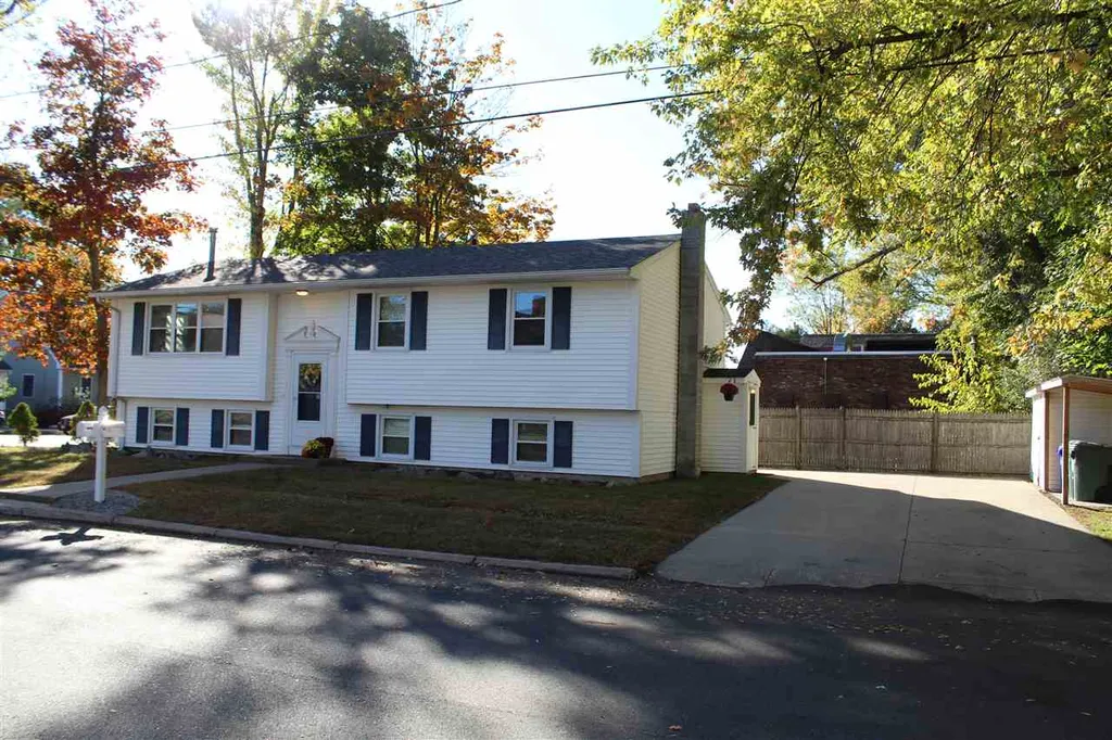 10 Delaware Avenue Manchester NH 03104
