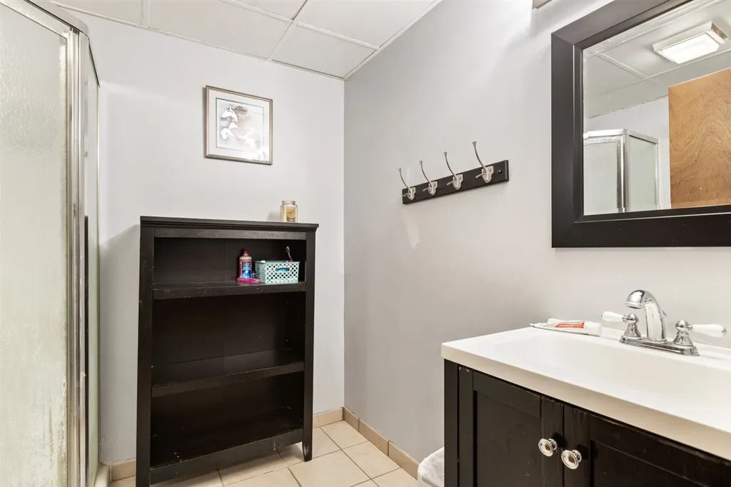 443 Mountain Road New London NH 03257