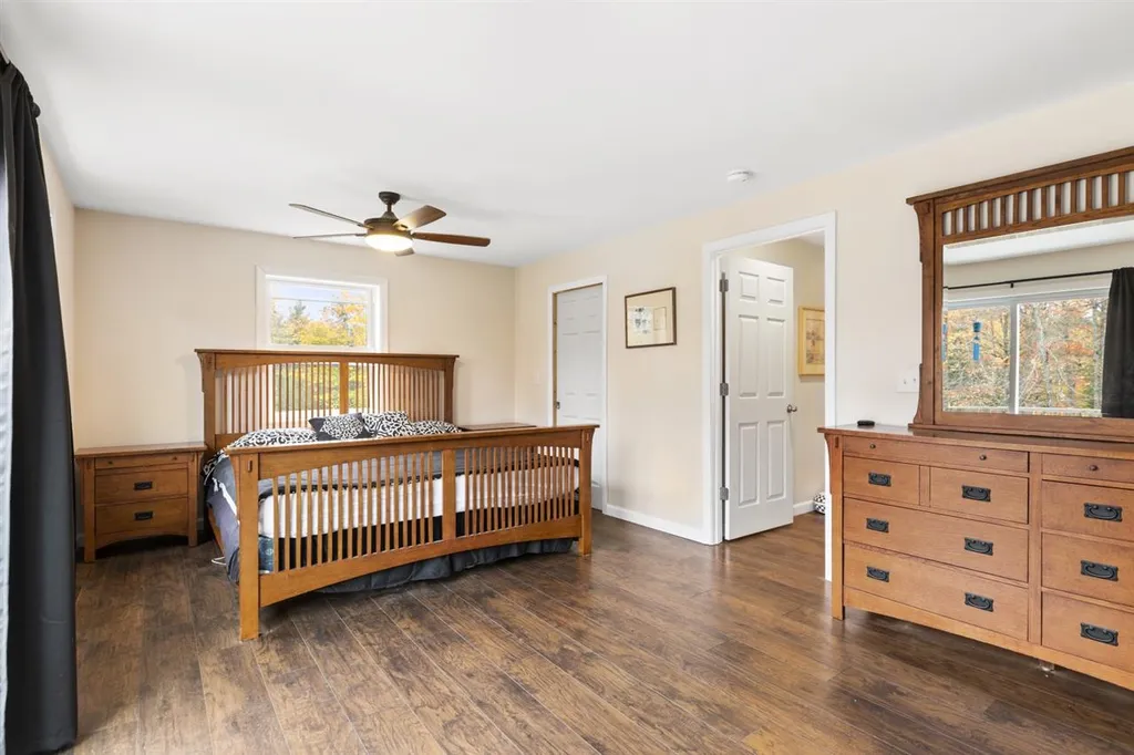 443 Mountain Road New London NH 03257
