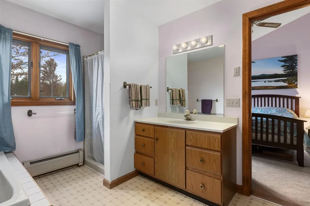 443 Mountain Road New London NH 03257
