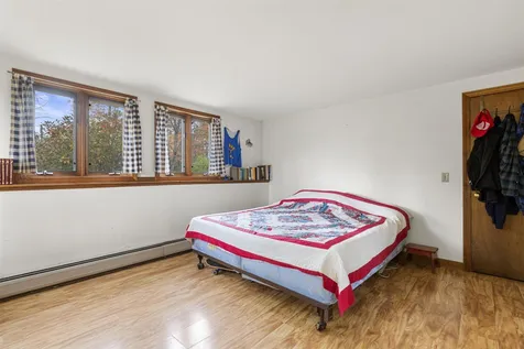 443 Mountain Road New London NH 03257
