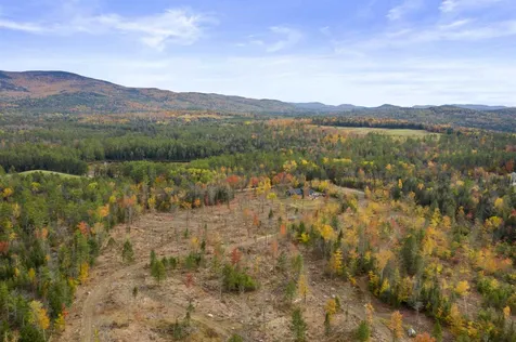 443 Mountain Road New London NH 03257