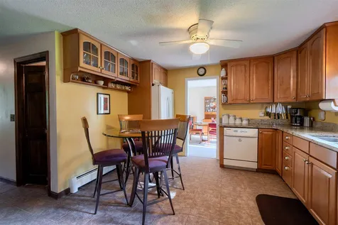 4 Westside Drive Atkinson NH 03811