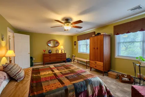 4 Westside Drive Atkinson NH 03811