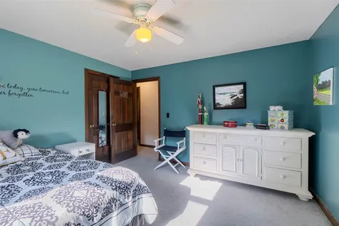 4 Westside Drive Atkinson NH 03811