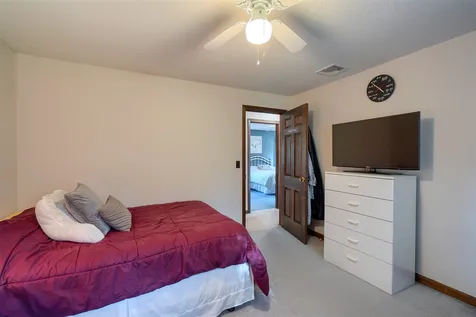 4 Westside Drive Atkinson NH 03811