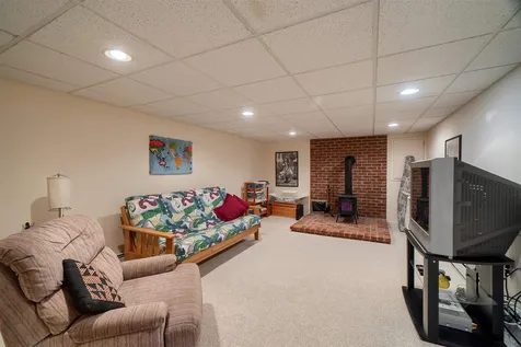 4 Westside Drive Atkinson NH 03811