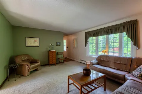 4 Westside Drive Atkinson NH 03811