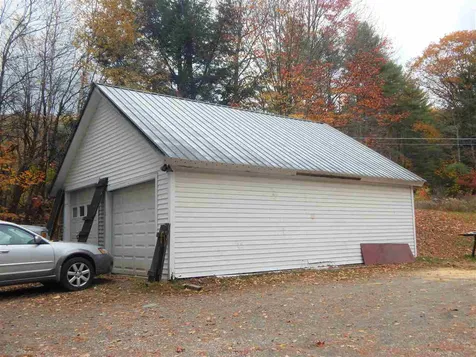 8 Chase School Road Hartland VT 05048