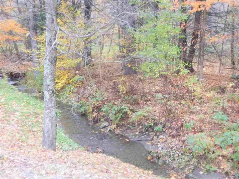 8 Chase School Road Hartland VT 05048