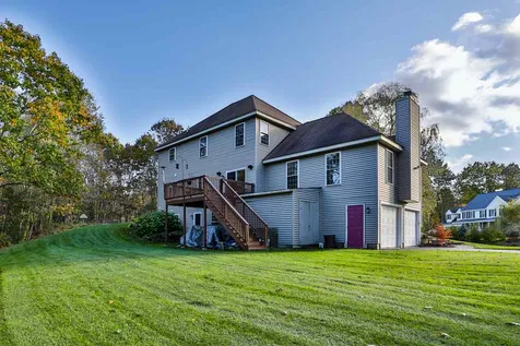 44 Maverick Drive Auburn NH 03032
