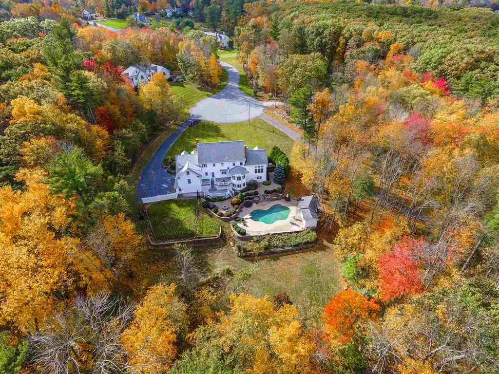 6 Brittany Lane Atkinson NH 03811