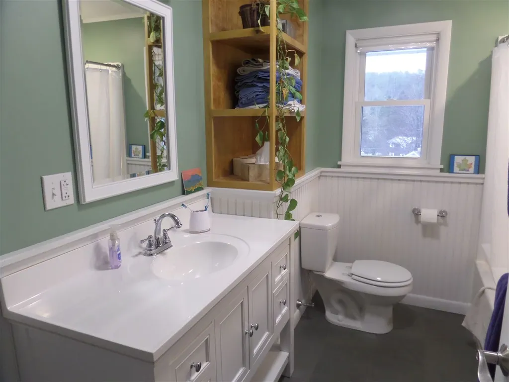 33 Deerfield Drive Montpelier VT 05602
