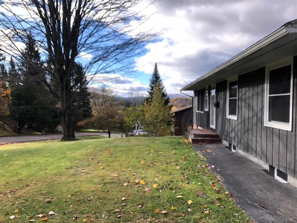 33 Deerfield Drive Montpelier VT 05602