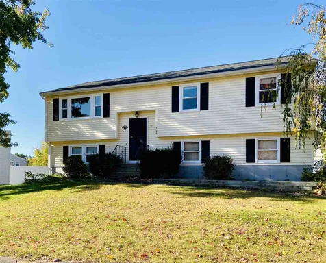 506 Stockdale Circle Rollinsford NH 03869