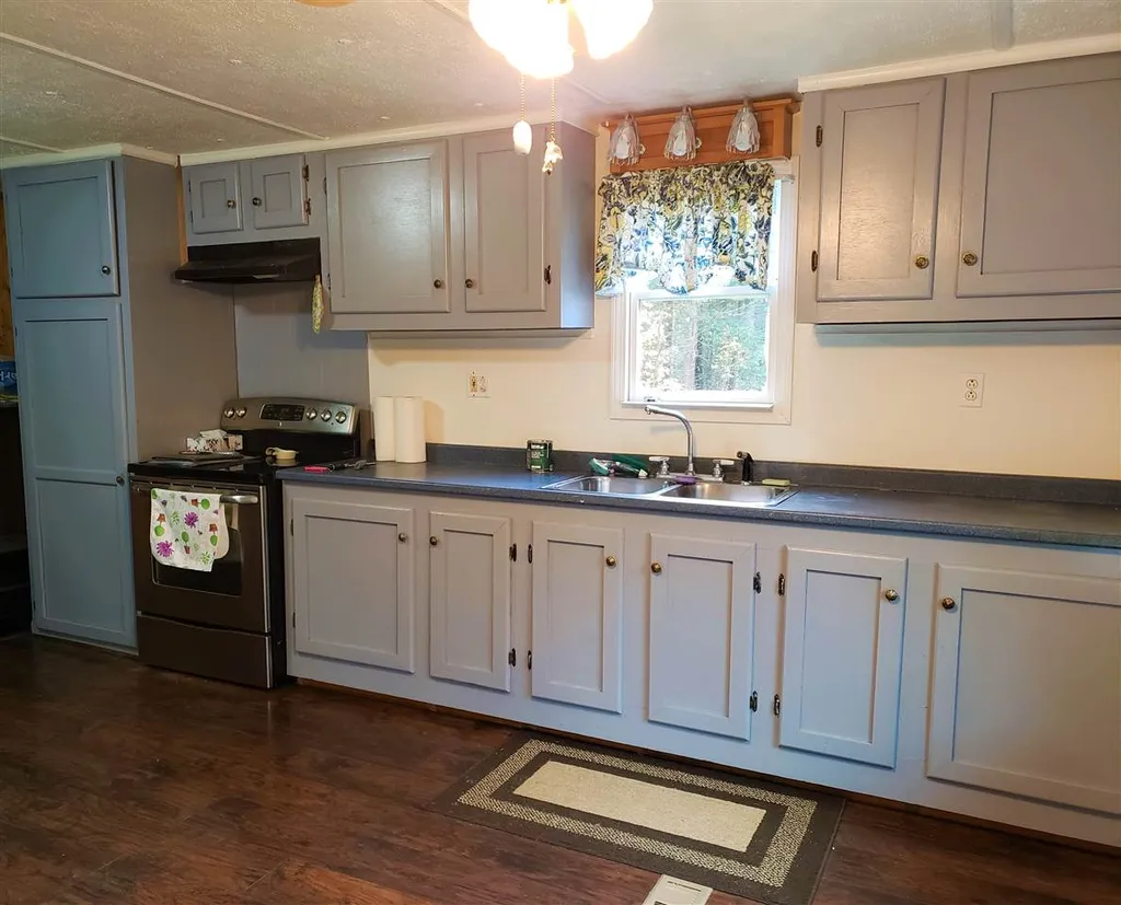 529 Bradford Road Newport NH 03773