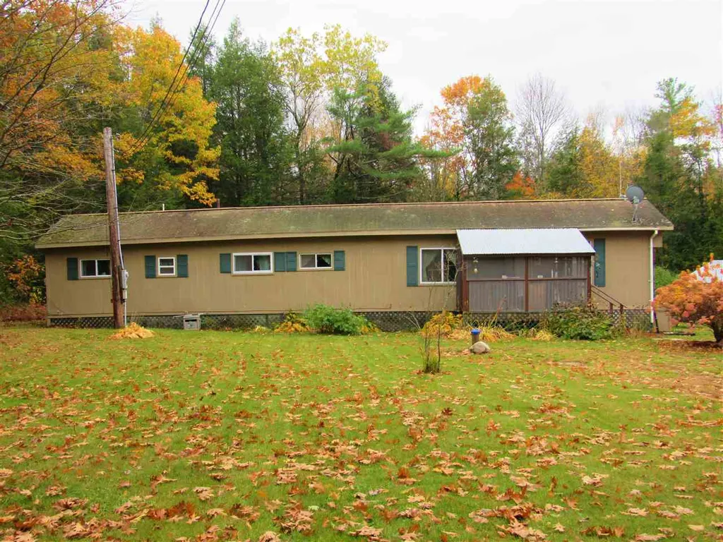 529 Bradford Road Newport NH 03773
