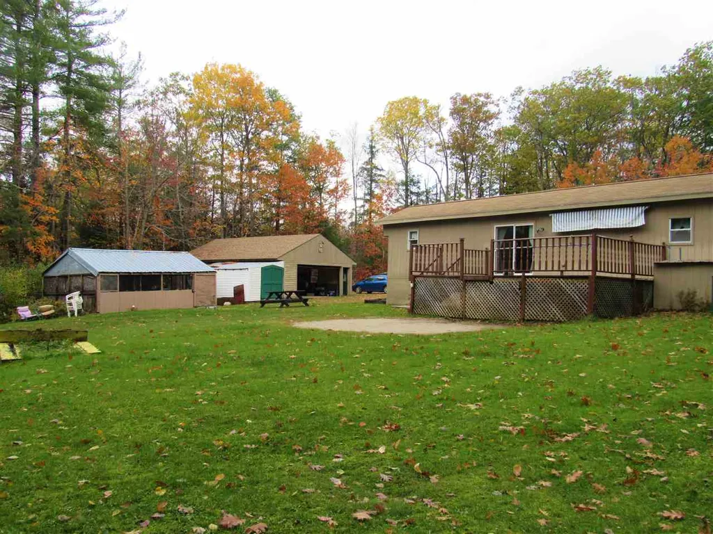 529 Bradford Road Newport NH 03773