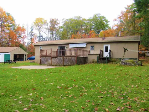 529 Bradford Road Newport NH 03773