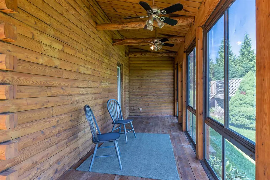 16 Jeremy Hill Road Pelham NH 03076