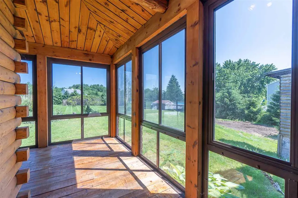 16 Jeremy Hill Road Pelham NH 03076