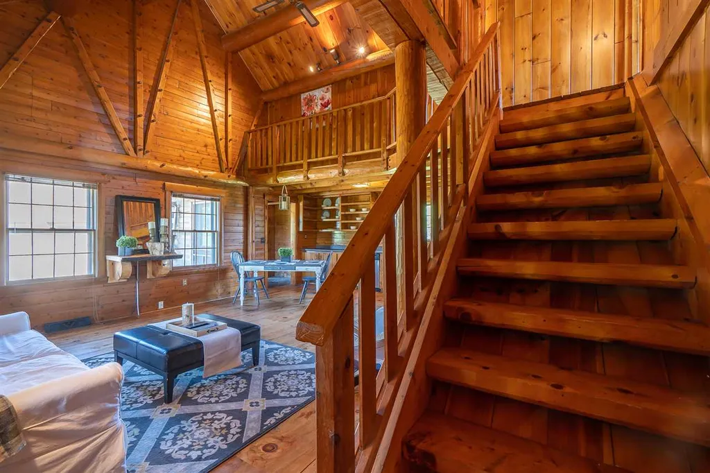 16 Jeremy Hill Road Pelham NH 03076
