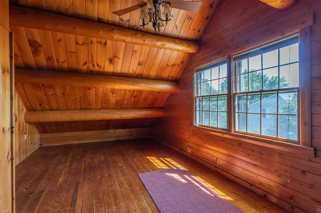 16 Jeremy Hill Road Pelham NH 03076