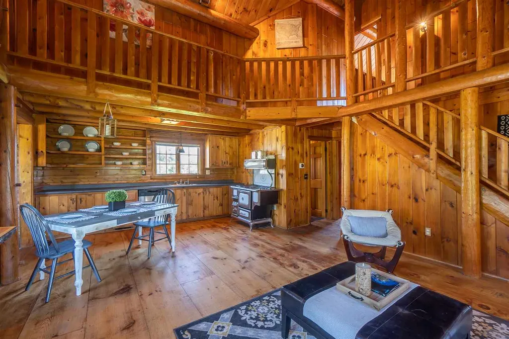 16 Jeremy Hill Road Pelham NH 03076