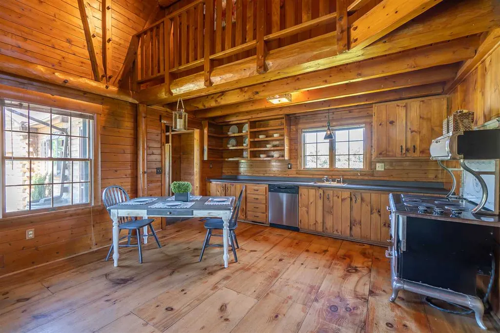 16 Jeremy Hill Road Pelham NH 03076