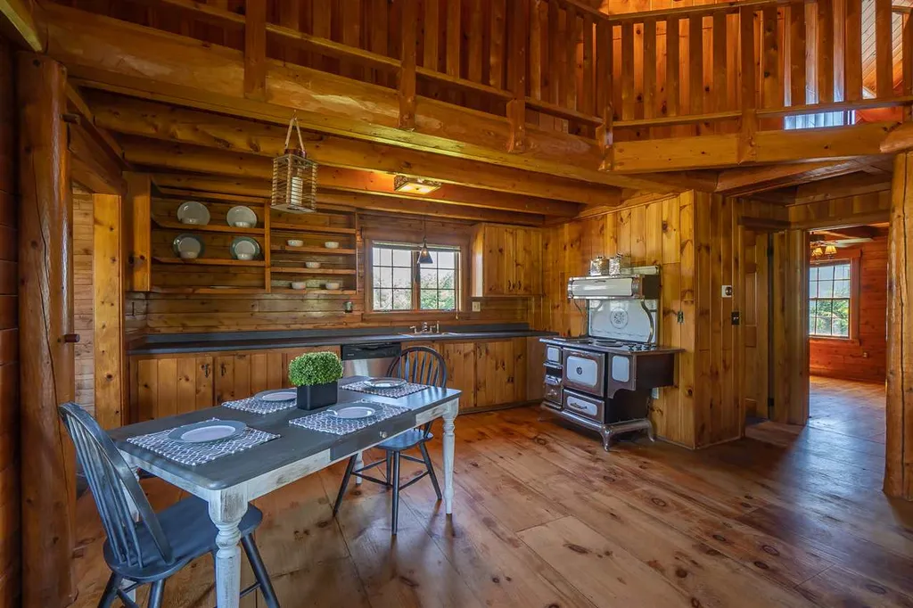 16 Jeremy Hill Road Pelham NH 03076