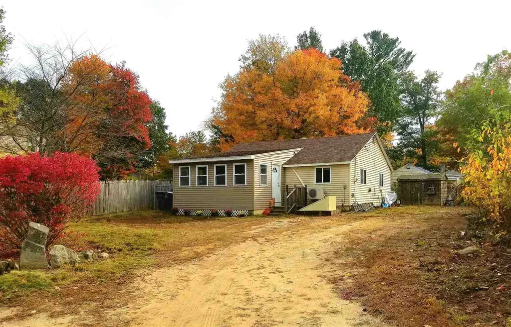 6 Edwards Street Salem NH 03079