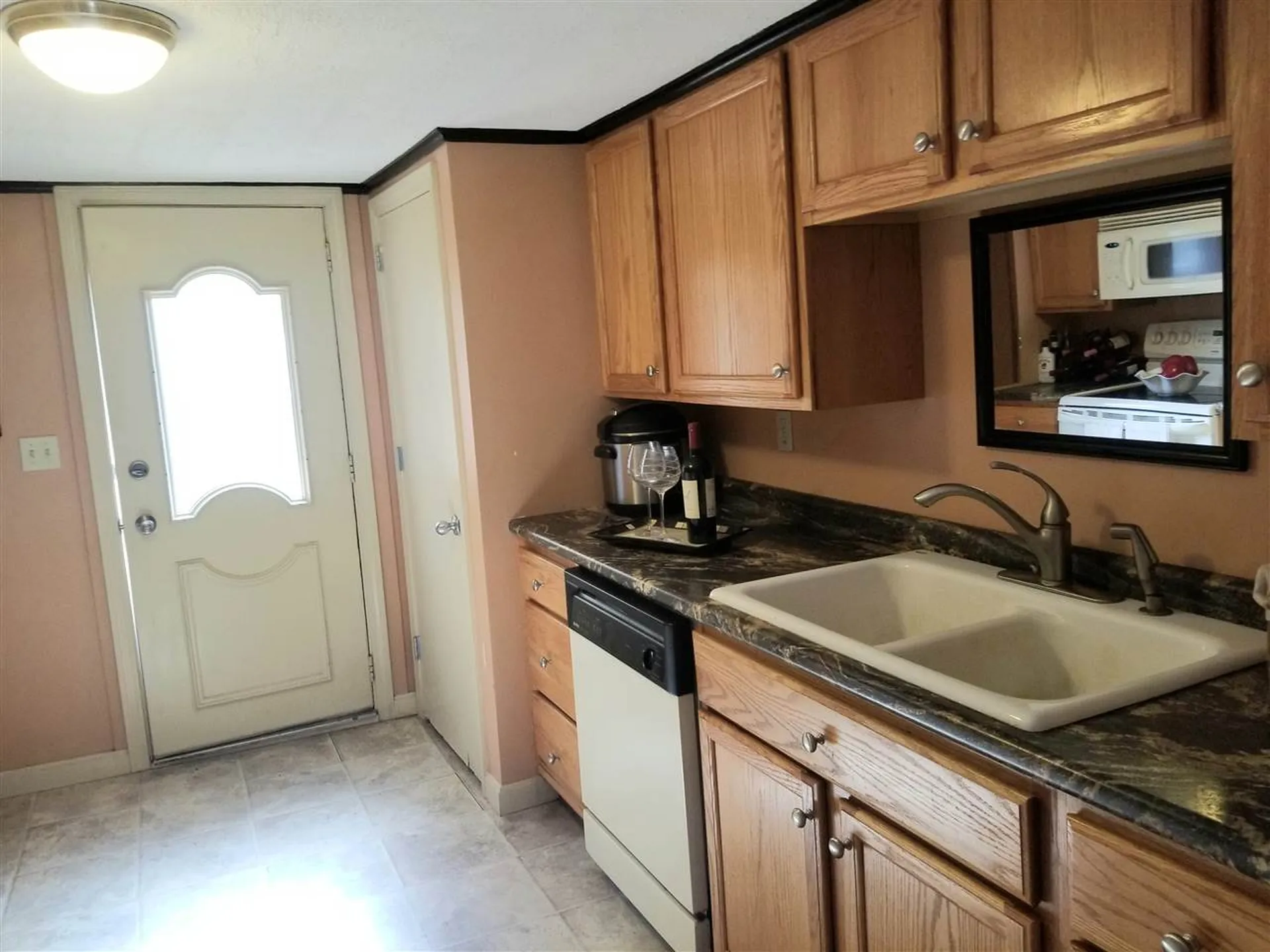 6 Edwards Street Salem NH 03079