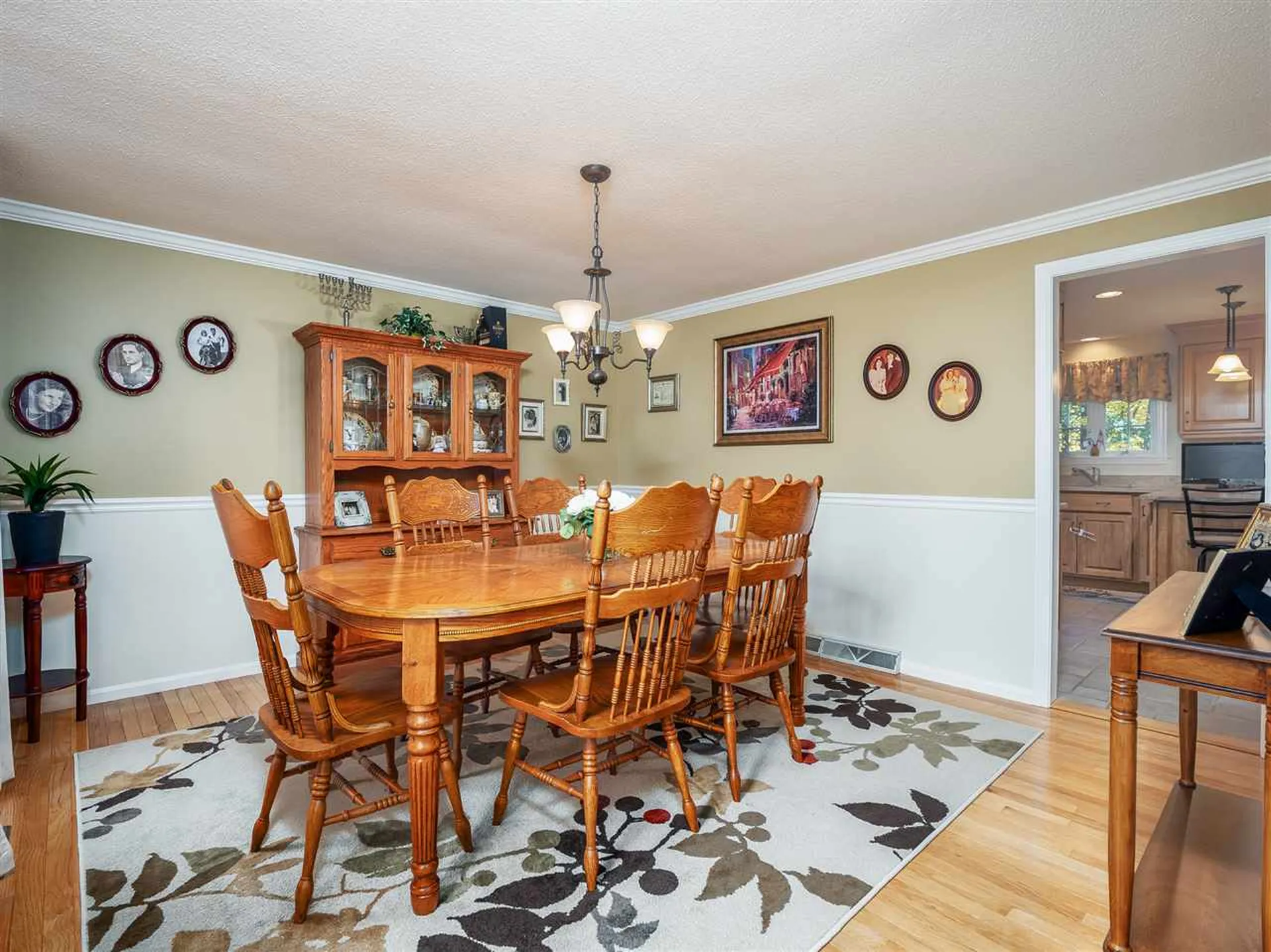 8 Bennington Road Nashua NH 03064