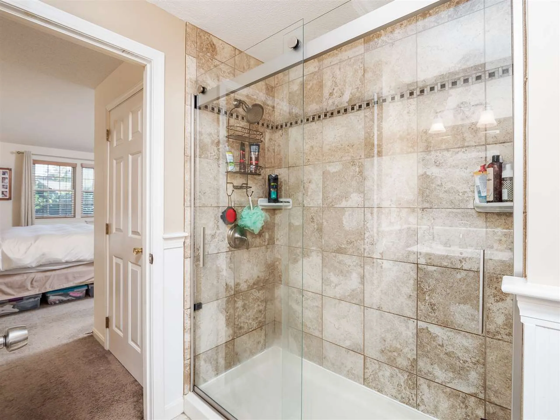 8 Bennington Road Nashua NH 03064