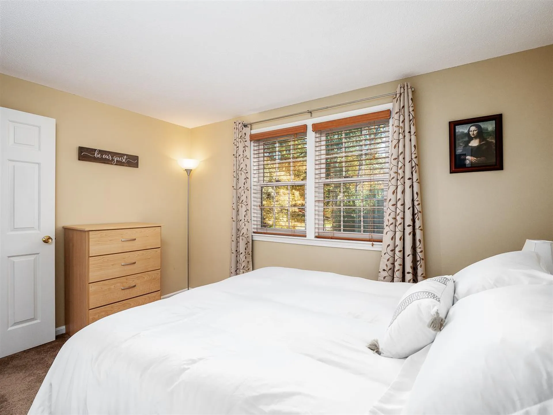 8 Bennington Road Nashua NH 03064