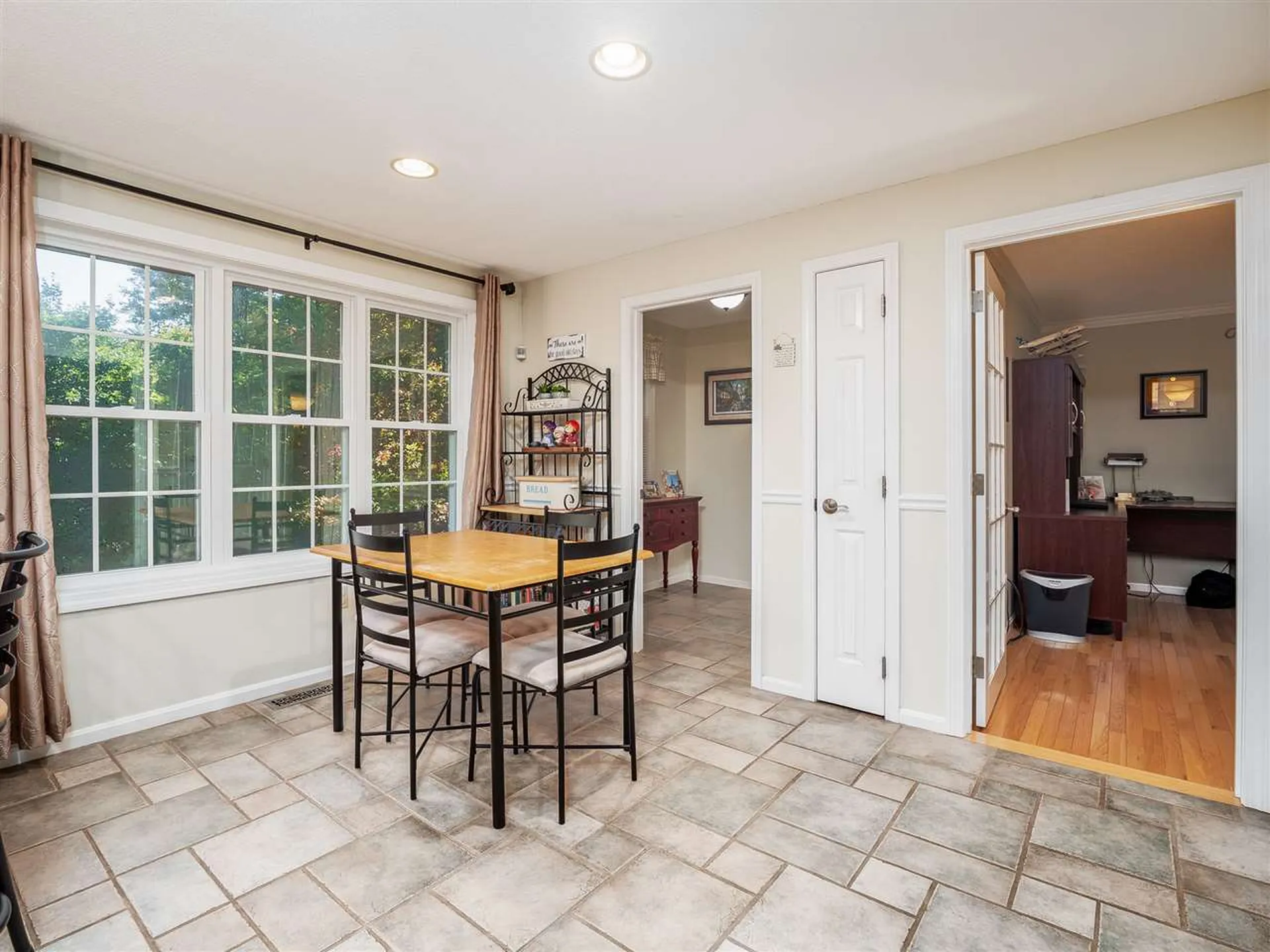 8 Bennington Road Nashua NH 03064