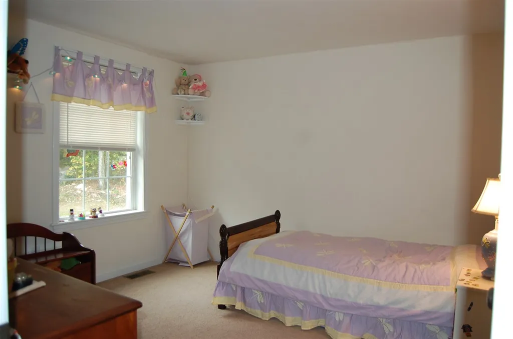 100 Hartford Brook Road Deerfield NH 03037