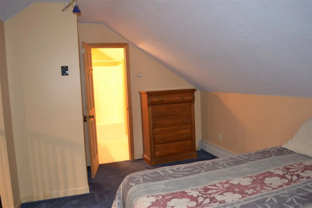 232 Pinnacle Hill Road New Hampton NH 03256