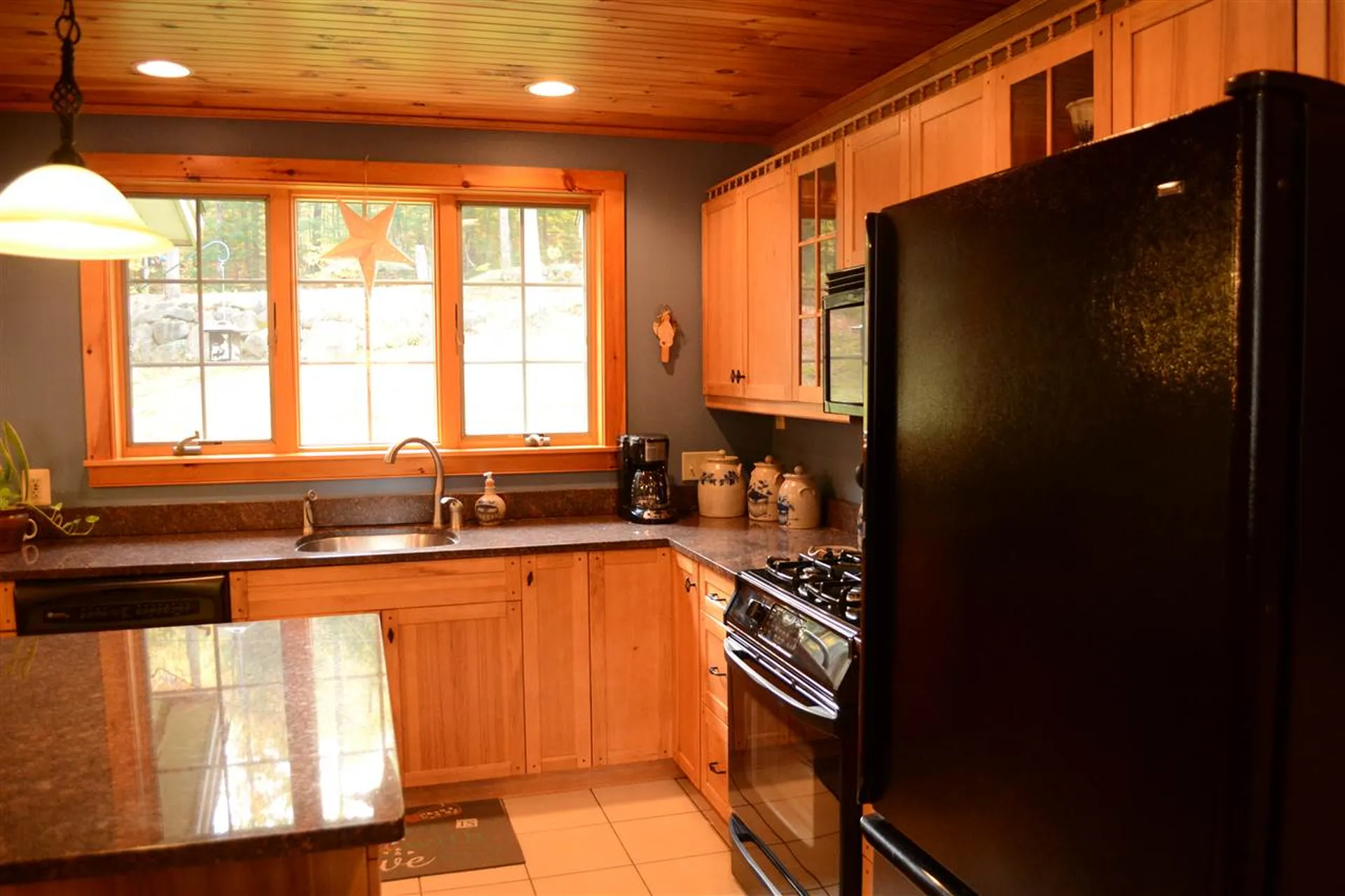 232 Pinnacle Hill Road New Hampton NH 03256