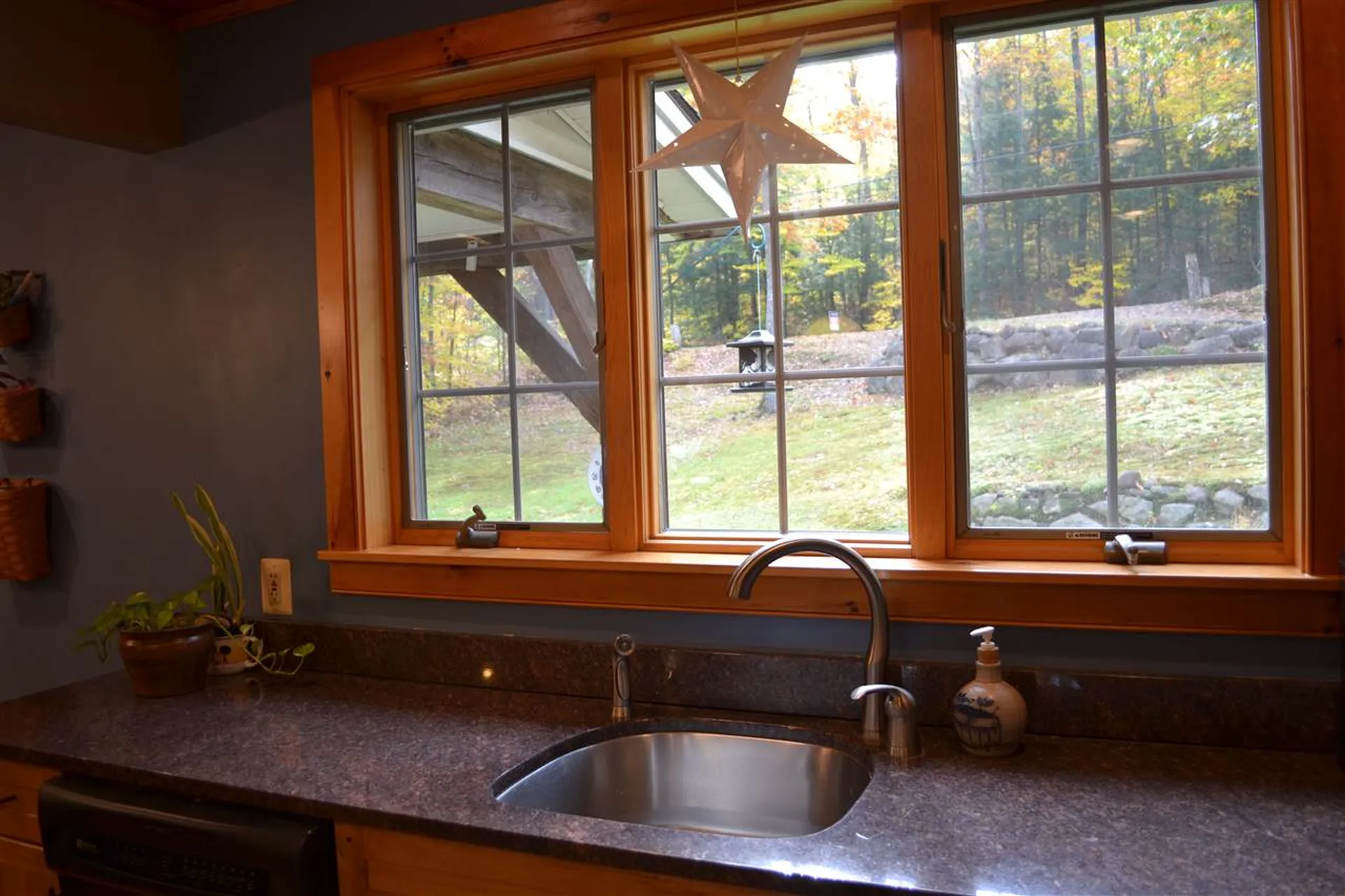 232 Pinnacle Hill Road New Hampton NH 03256