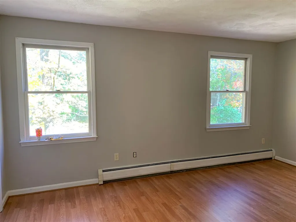 8 Stillwater Drive Nashua NH 03062