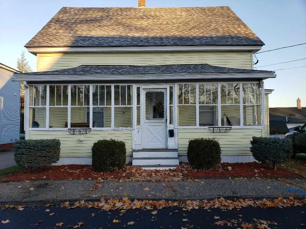 7 Spruce Street Somersworth NH 03878