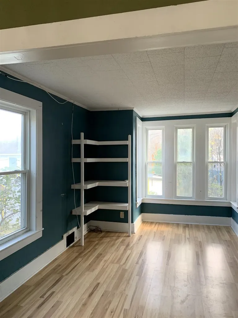 25 Clark Street Newport City VT 05855