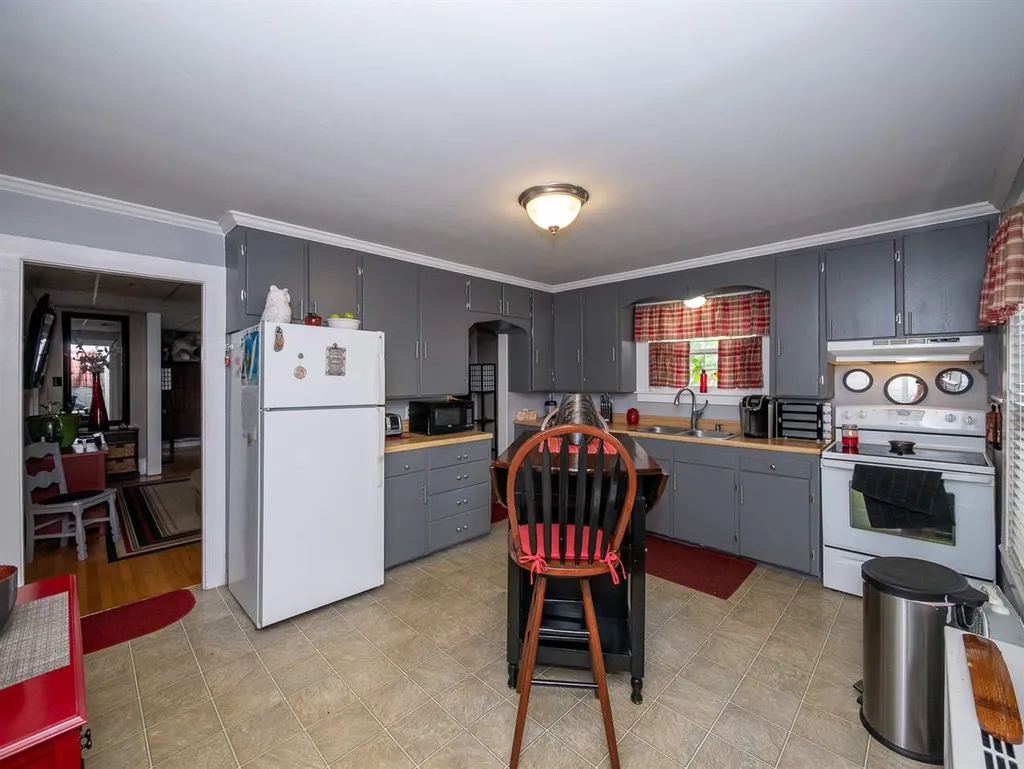 420 Foundry Street Rollinsford NH 03869